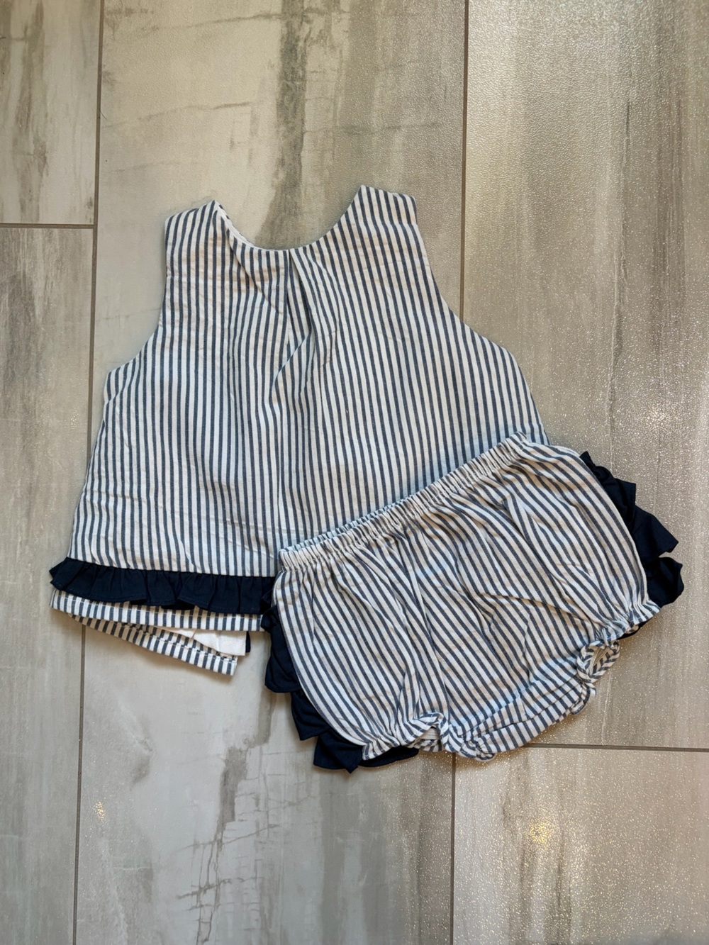 NWT RuffleButts Classic Navy Seersucker Swing Top and Bloomer Set Girls 0-3M